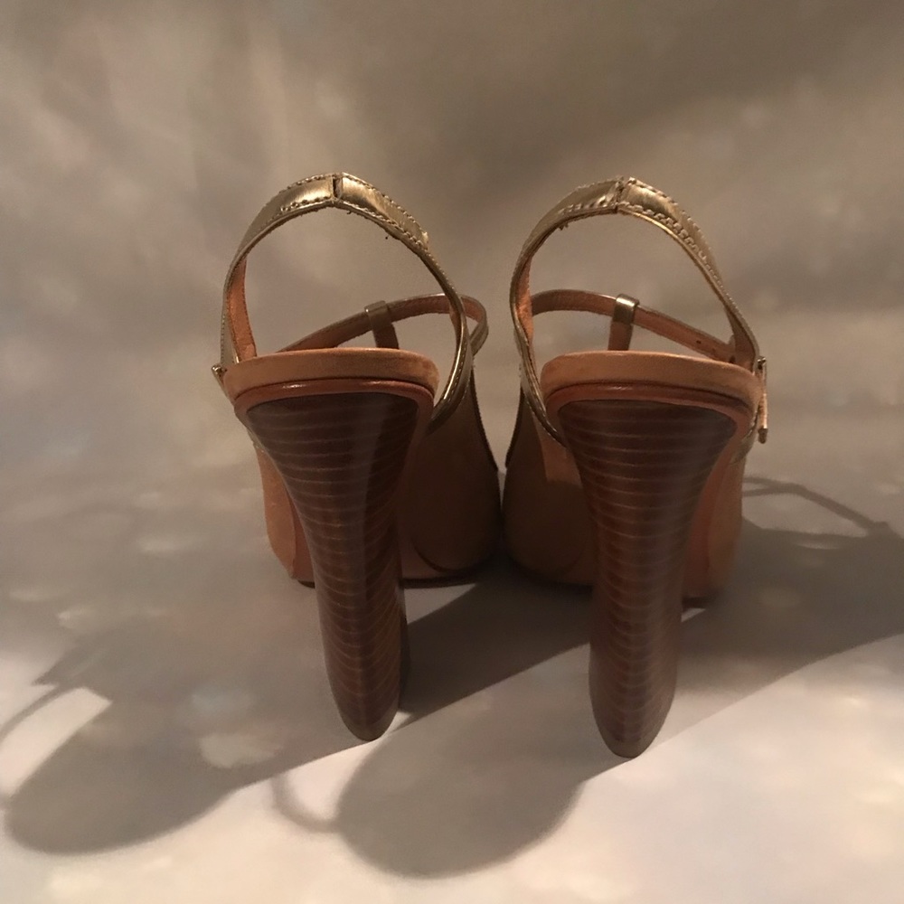 Shoes - Picture 4 of 8